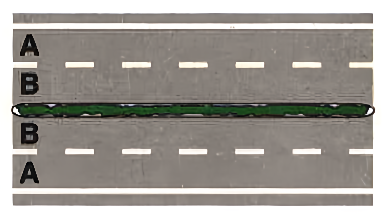 Strada divisa in due carreggiate separate